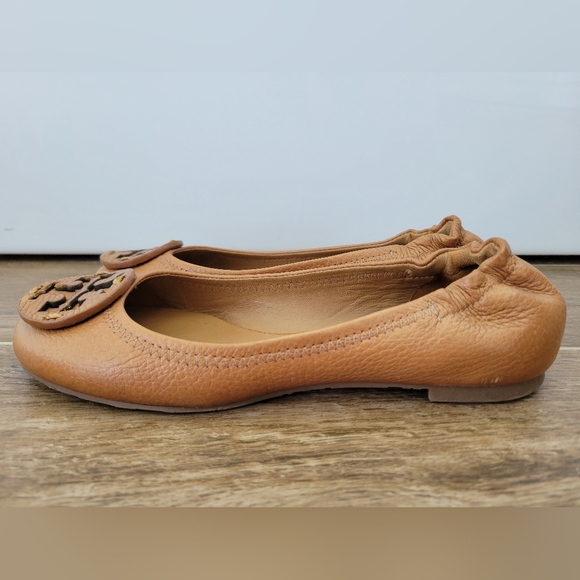 Tory Burch Reva tumbled leather royal tan ballet flats size 5 - Picture 6 of 9